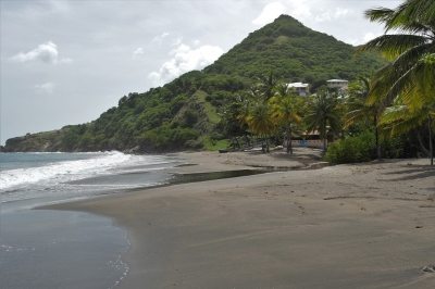 Einsamer Strand im Norden Martiniques (Alexander Mirschel)  Copyright 
Información sobre la licencia en 'Verificación de las fuentes de la imagen'